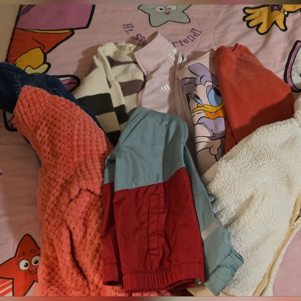 Lot Of 8 Sweather For Girls Size 5t